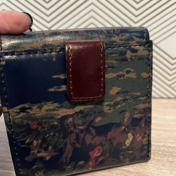 Patricia Nash  ASTRA Kent Countryside Wallet NWT - RFID/NWT/99.00 - Picture 7 of 12